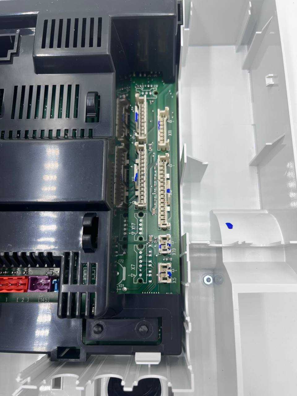 7876416 Регулятор VBC135-A20.001,  Viessmann
