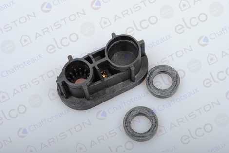 65105092 Крышка с присоединительными патрубками,  Ariston