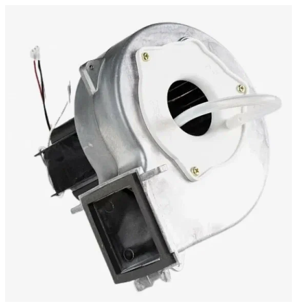 30021105A Вентилятор Deluxe S 13-24k Navien,