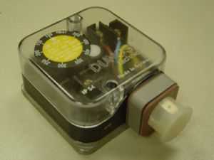 97951044 Реле давления газа GW 50A2,  De Dietrich
