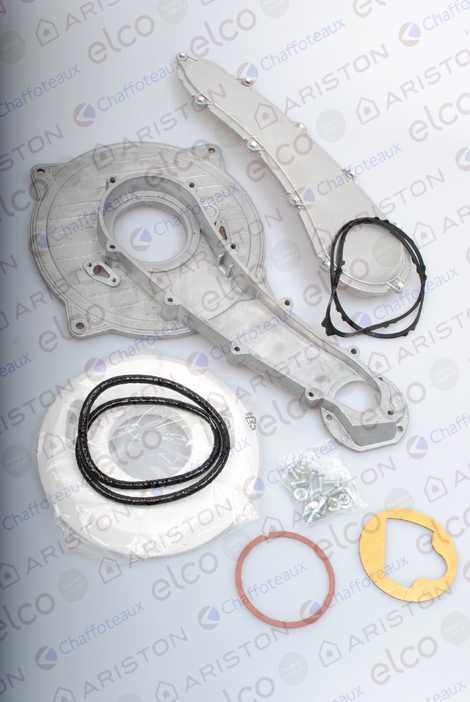 65111604 КРЫШКА КАМЕРЫ СГОРАНИЯ,  Ariston